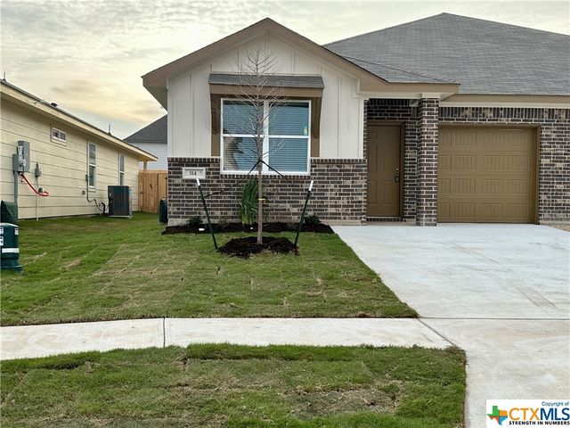 314 Valley Dr, Copperas Cove, TX 76522