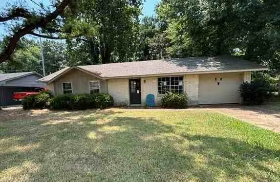 1915 Rosemond Ave, Jonesboro, AR 72401