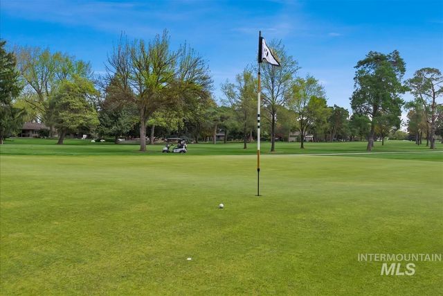 4708 W  Hillcrest View Dr, Boise, ID 83705