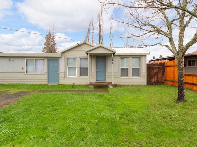241 Sunset St, Sutherlin, OR 97479