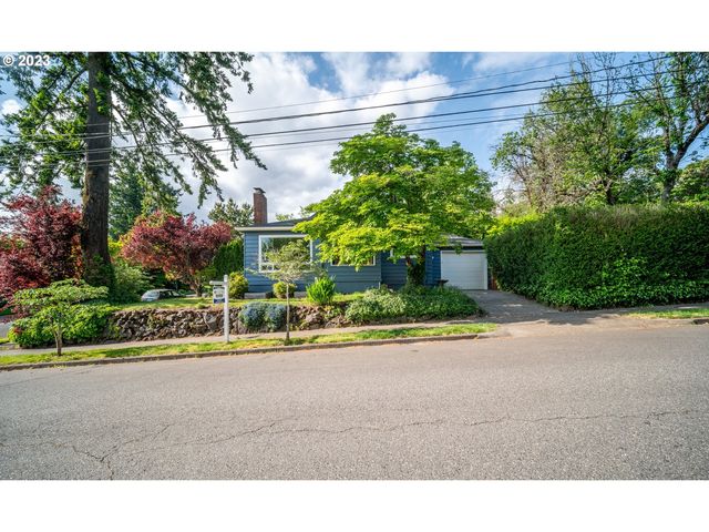 831 SW Hume St, Portland, OR 97219