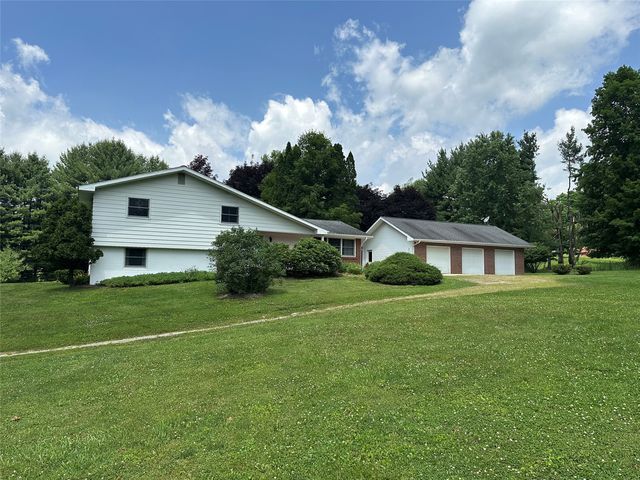 19535 6&19 Hwy, Saegertown, PA 16433