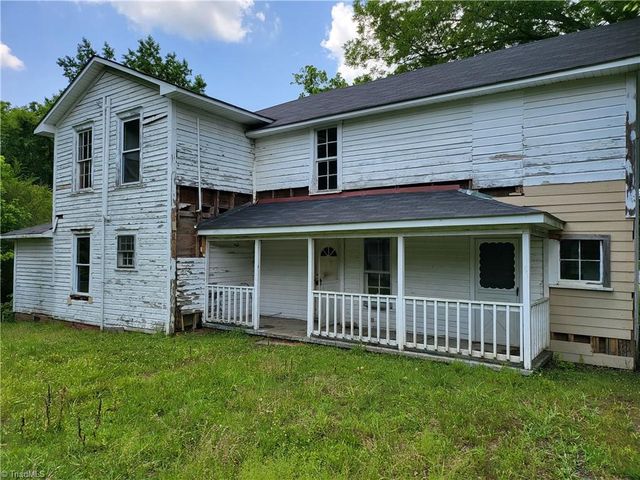 223 Holly St, Franklinville, NC 27248