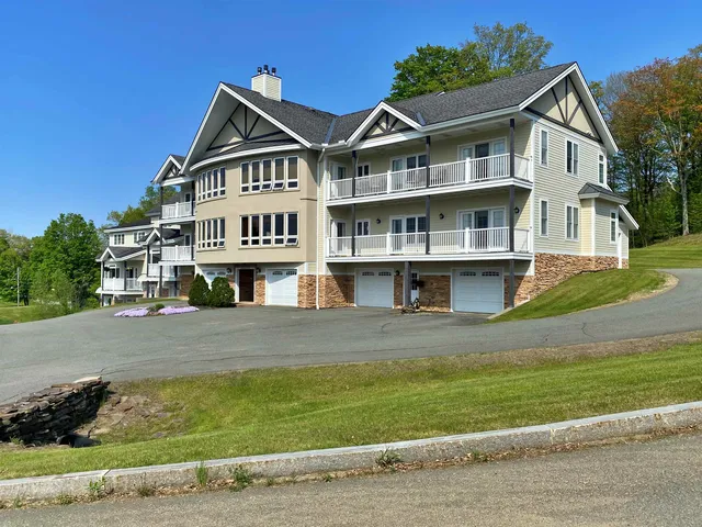 120 Pepin Drive #B-6, Newport, VT 05855