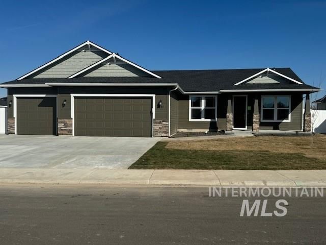 1211 NW 21st St, Fruitland, ID 83619