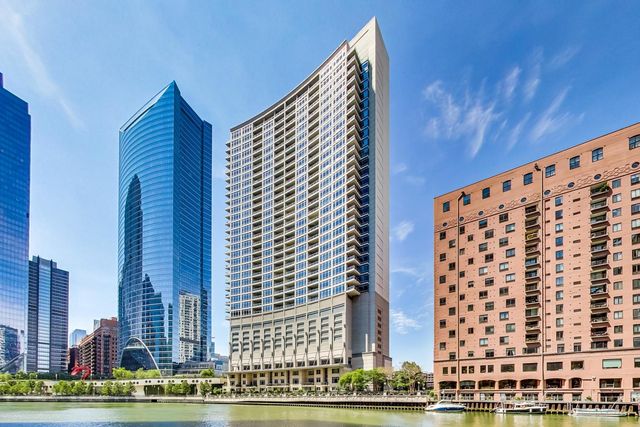 333 N  Canal St #2205, Chicago, IL 60606