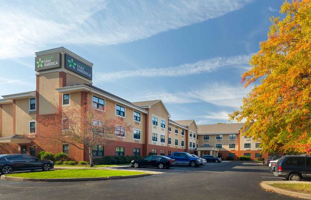 366 Bee St #1122, Meriden, CT 06450