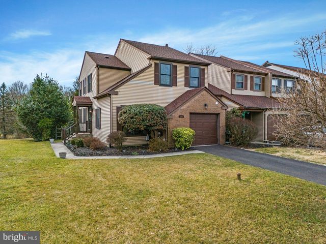 311 Parkview Way, Newtown, PA 18940