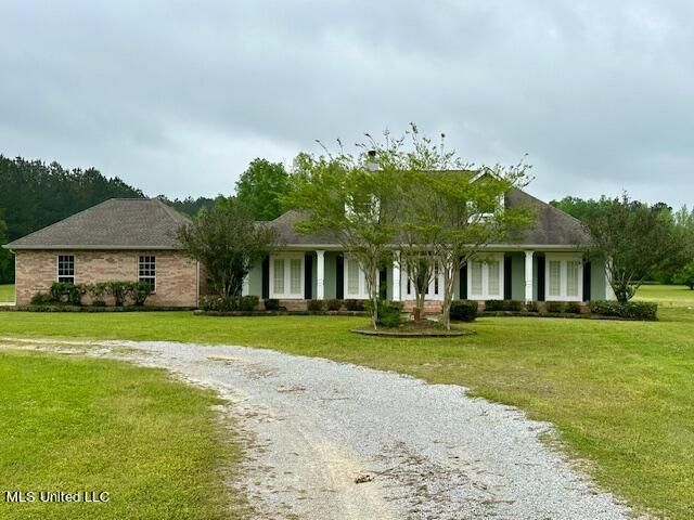 378 McSween Rd, Picayune, MS 39466