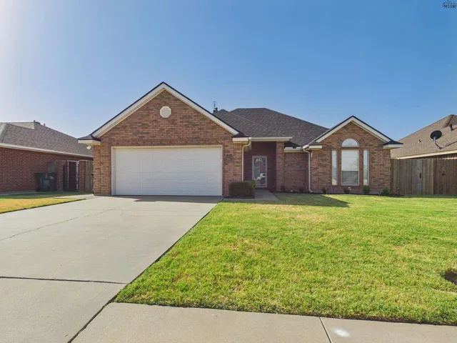 5411 Prairie Lace Ln, Wichita Falls, TX 76310