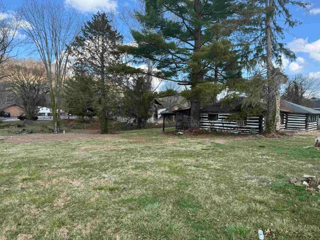 245 Township Road 1046, Chesapeake, OH 45619