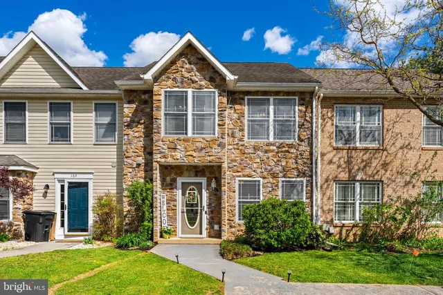 173 Baltusrol Dr, Charles Town, WV 25414