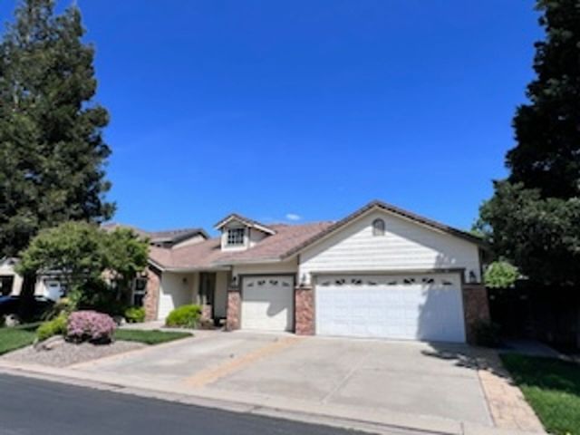 3370 Harness Dr, Atwater, CA 95301
