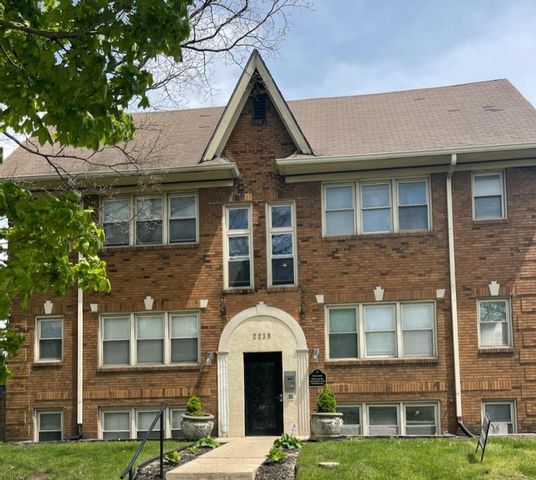 2239 N  College Ave  #15, Indianapolis, IN 46205