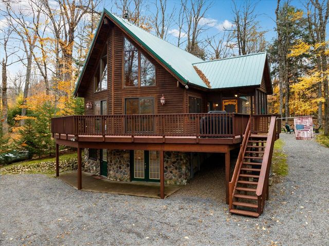 142 Sonne Rd, Old Forge, NY 13420