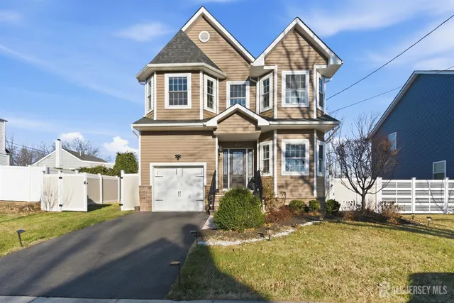 40 Bensonhurst Ave, Fords, NJ 08863