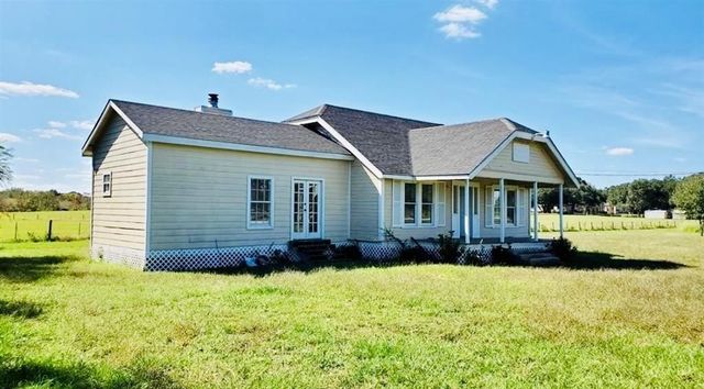 359 N  2nd St, Sealy, TX 77474