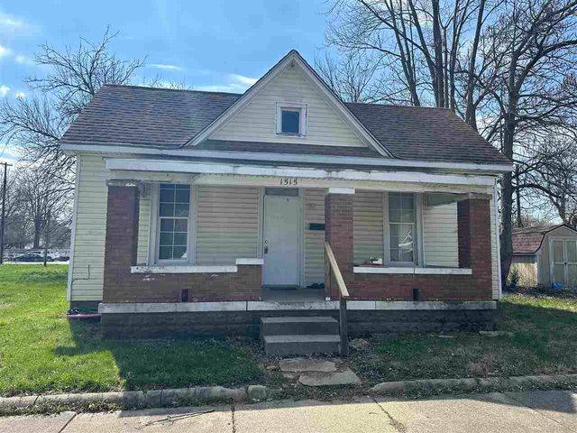 1515 Chase St, Terre Haute, IN 47807