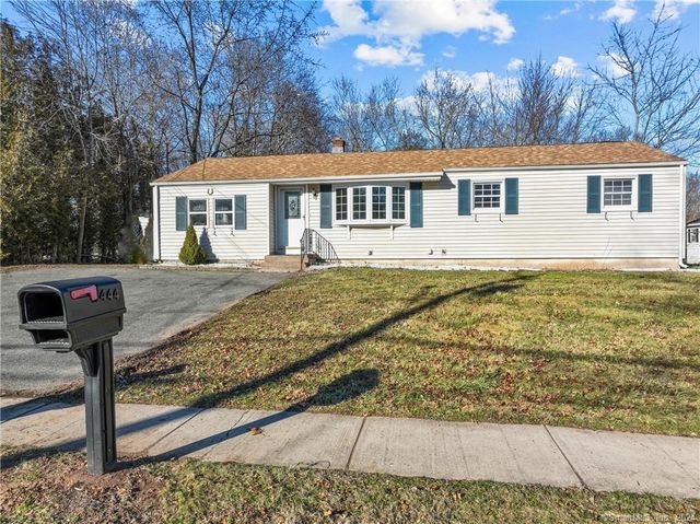 444 Westfield St, Middletown, CT 06457