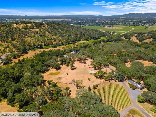 841 Leslie Road, Healdsburg, CA 95448