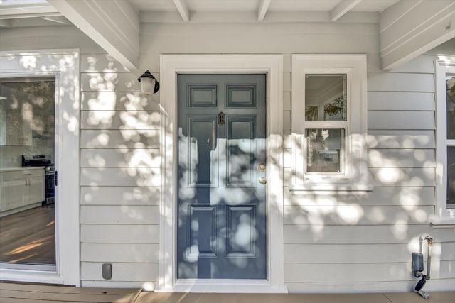 5608 Balboa Dr, Oakland, CA 94611