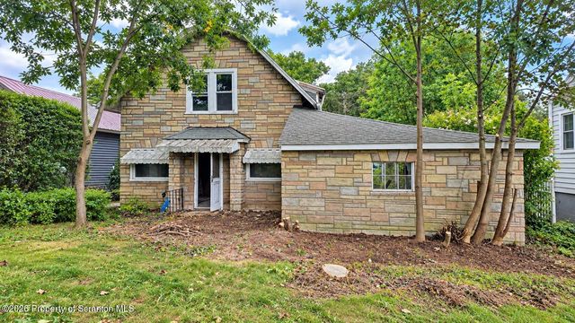 205 Electric St, Clarks Summit, PA 18411