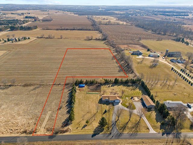 Winchester Rd, Hortonville, WI 54944