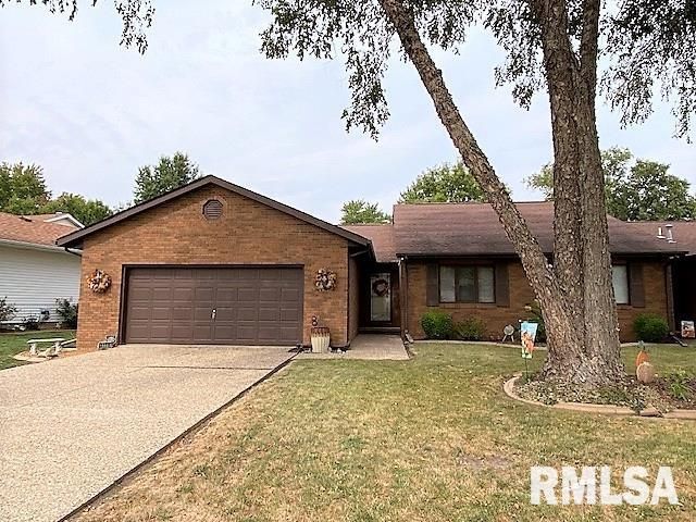 3119 Turning Mill Dr, Springfield, IL 62704