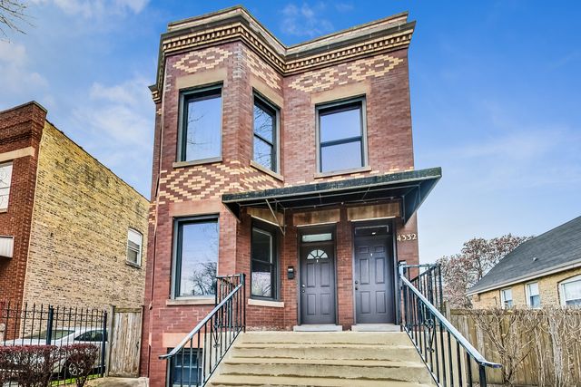 4332 W  Henderson St, Chicago, IL 60641