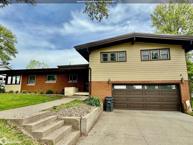 2508 Clearview Ave, Burlington, IA 52601