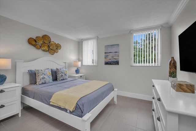 601 N  Ocean Blvd #203, Boca Raton, FL 33432