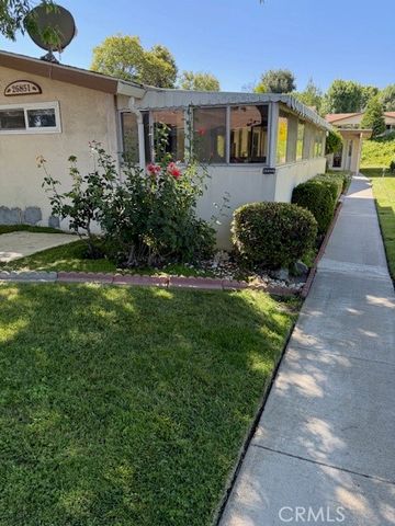 26851 Avenue Of The Oaks #B, Santa Clarita, CA 91321