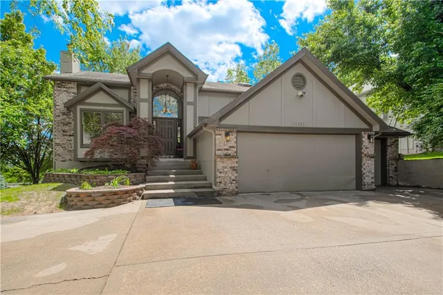11101 NW 55th St, Kansas City, MO 64152