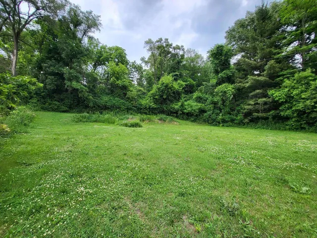 W1250 BEACH ROAD, East Troy, WI 53120