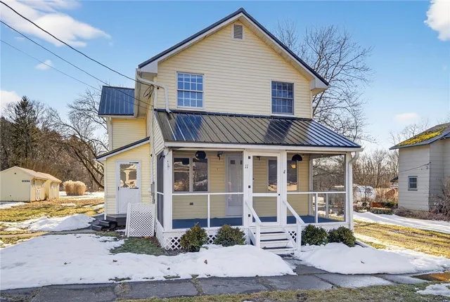 11 Groton Ave, Cortland, NY 13045