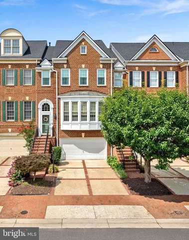 18509 Bear Creek Ter, Leesburg, VA 20176