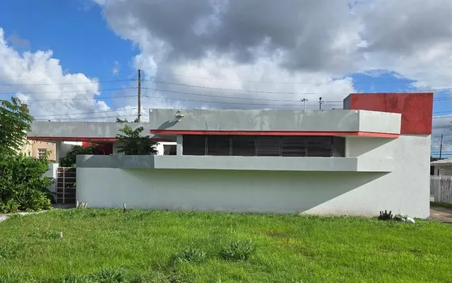 27 Fidelidad, Caguas, PR 00725