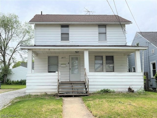 1877 17th St SW, Akron, OH 44314