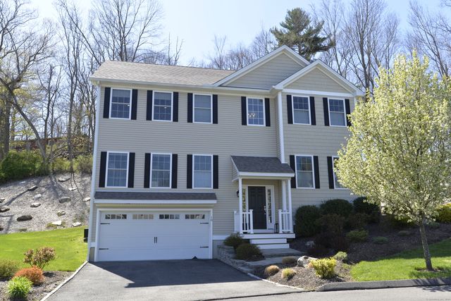 18 Sylvesters Way, Shelton, CT 06484