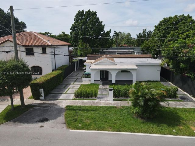 4288 SW 9th St, Miami, FL 33134