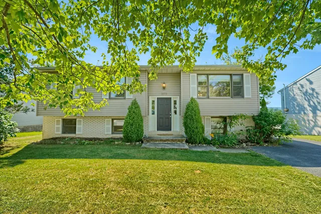 2673 Penbrook Ln, State College, PA 16801