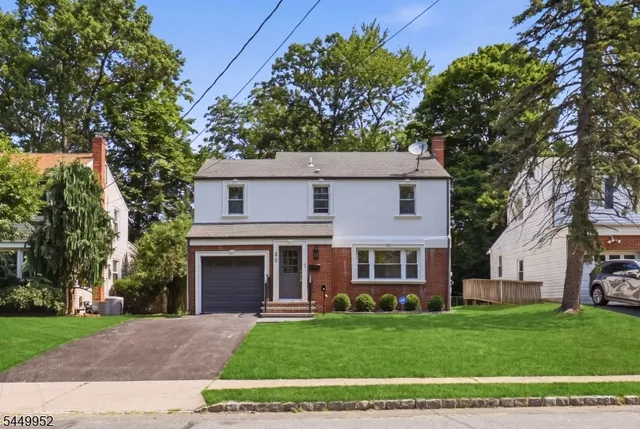 23 Buckingham Rd, West Orange, NJ 07052