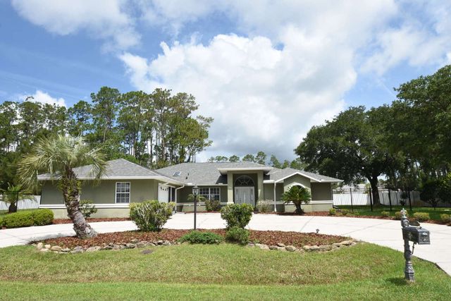 33 Poinsettia Ln, Palm Coast, FL 32164