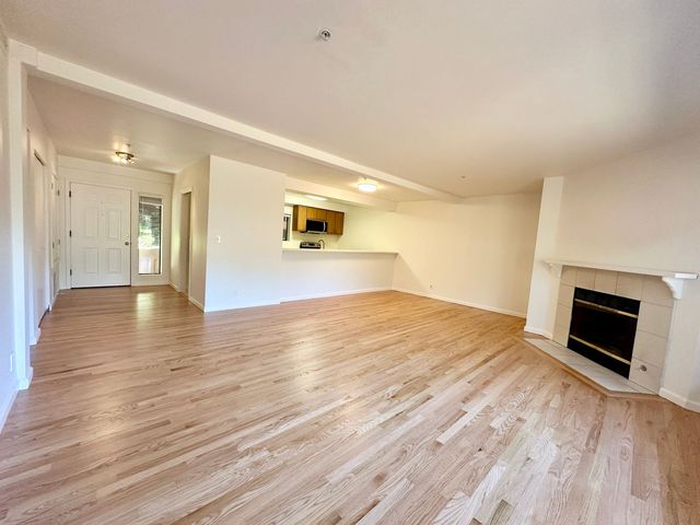 1-35 Birdsnest Ct #7, Mill Valley, CA 94941