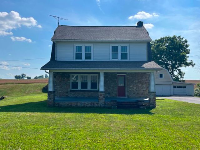 9578 Mentzer Gap Rd, Waynesboro, PA 17268