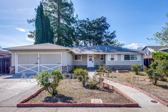 1744 Peartree Ln, Mountain View, CA 94040