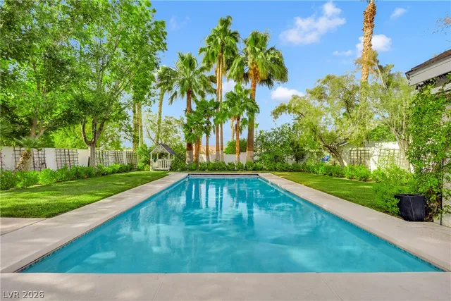 2516 Serenity Hollow Dr, Henderson, NV 89052