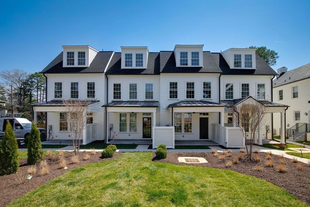 918 Charles St, Richmond, VA 23226