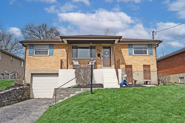 3384 Keywest Dr, Cincinnati, OH 45239