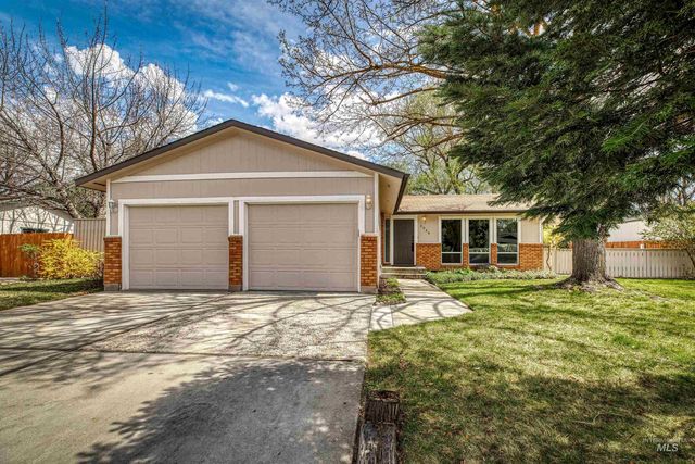 3944 S  Canfield Ave, Boise, ID 83706